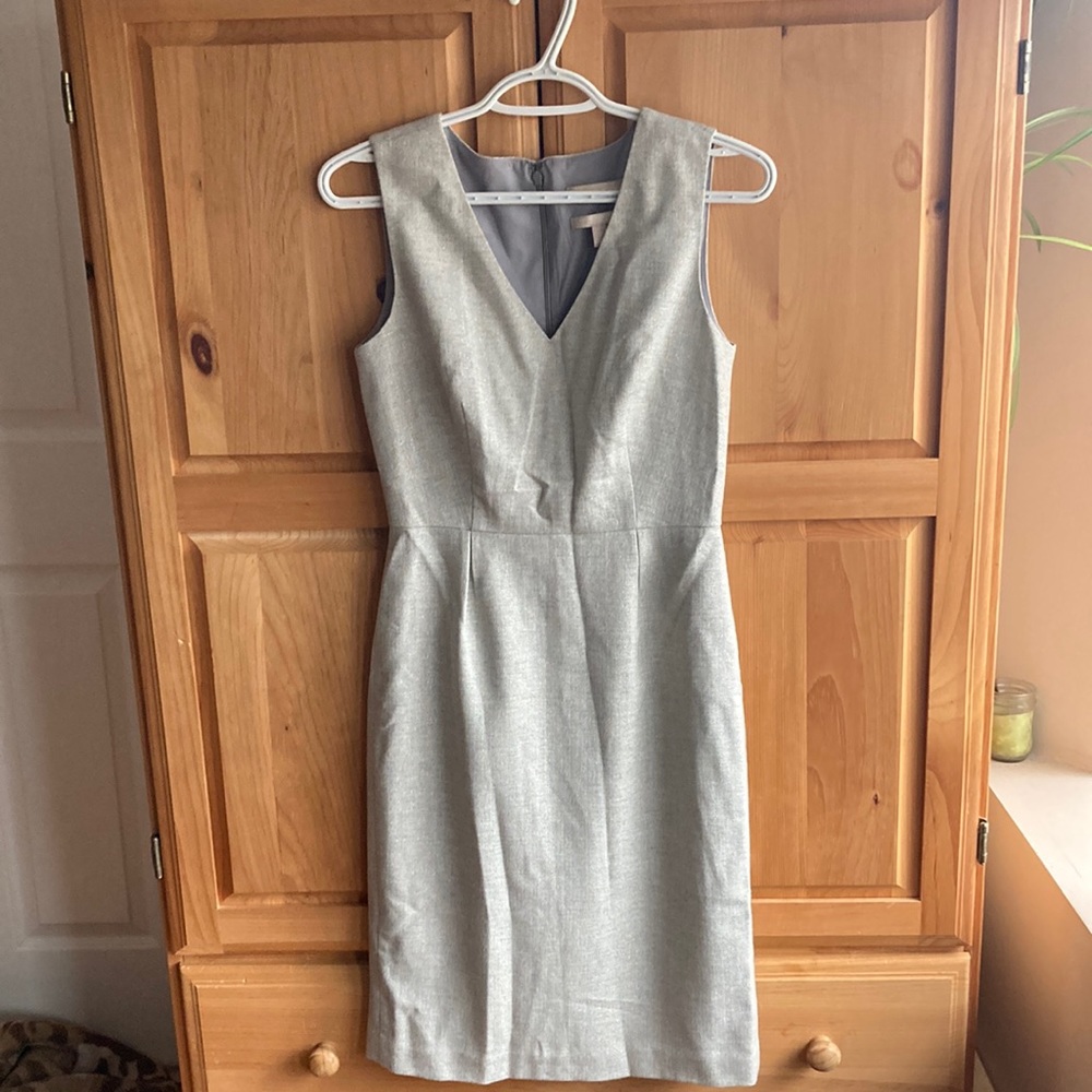 SleevelessV-Neck Sheath Dress Banana Republic